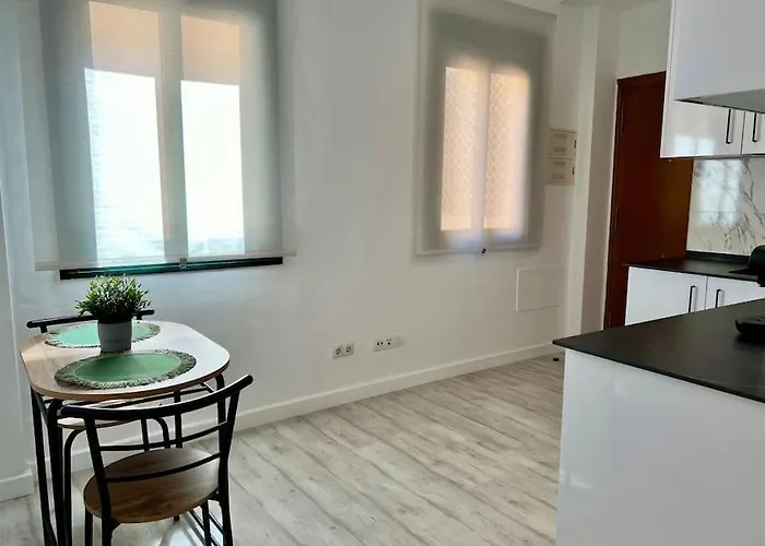 Apartament With Private Rooftop By Easytrip